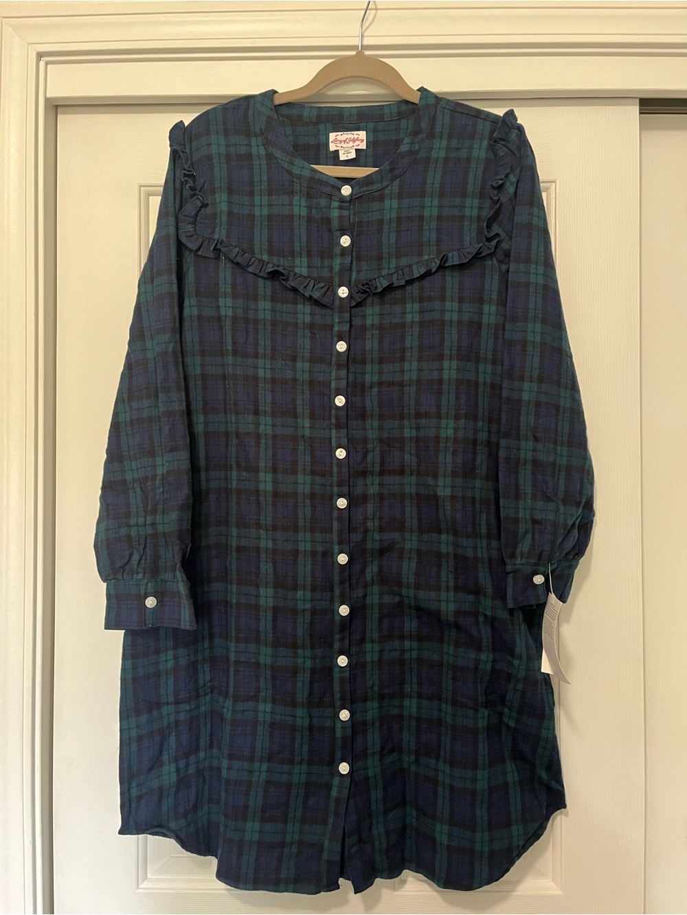 Lanz of Salzbung  nightgown